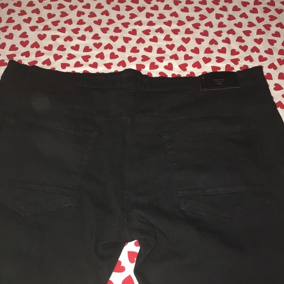 Black with blue paint spatter print evolves premium denim jeans (40) - Picture 9 of 10